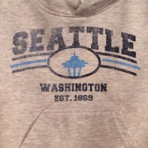 Hoody, Seattle, Washington w/space needle, NWT
